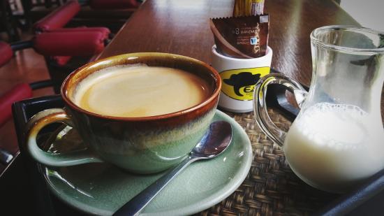 Ease Cafe'